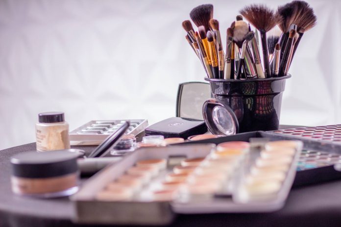 how to start a cosmetic business