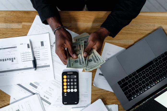 As companies expand, one of the first challenges will be finding ways to simplify payroll. Here are a few strategies SMB owners can consider.